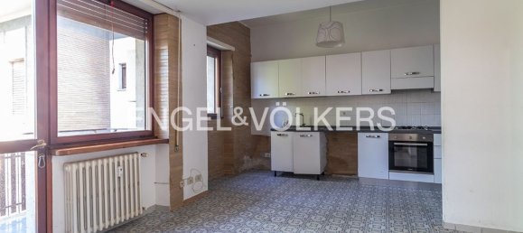4 rooms Apartment in Rome, Italy No. 63036 20