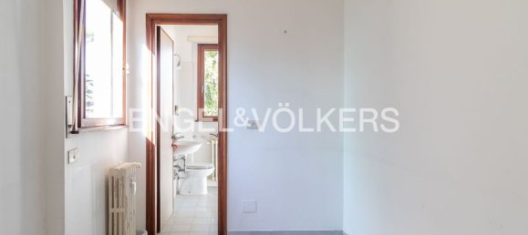 4 rooms Apartment in Rome, Italy No. 63036 19