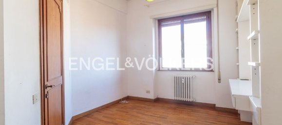4 rooms Apartment in Rome, Italy No. 63036 13