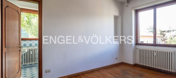 4 rooms Apartment in Rome, Italy No. 63036 12