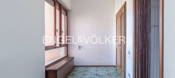 4 rooms Apartment in Rome, Italy No. 63036 28
