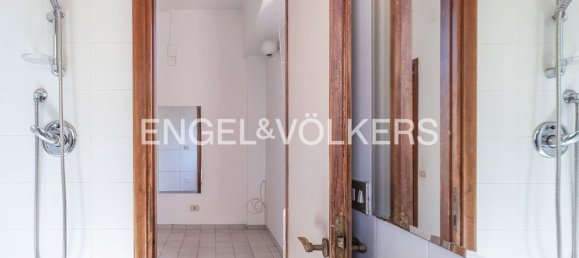4 rooms Apartment in Rome, Italy No. 63036 26