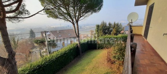 4 bedrooms Villa in Belforte Monferrato, Italy No. 74702 3