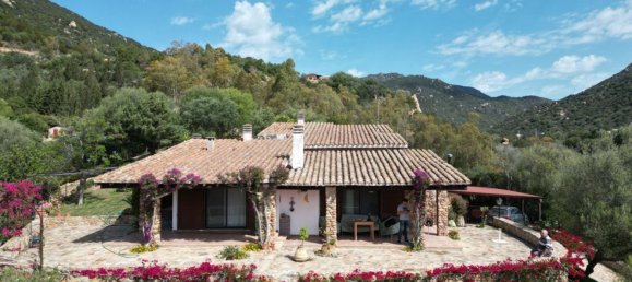 8 rooms Villa in Sardinia, Italy No. 246105 3