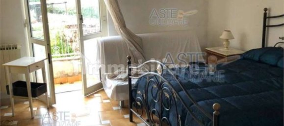 2 bedrooms House in Ercolano, Italy No. 291770 4