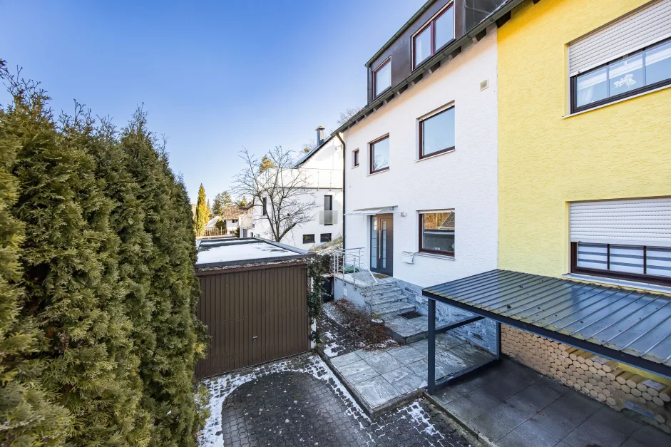 4 rooms Townhouse in Schwabach, Germany No. 49854