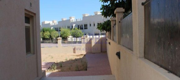 5 bedrooms Villa in Al Hamra Village, UAE No. 106235 4