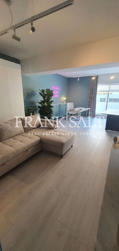 60m² Office in Saint Julian's, Malta No. 12531