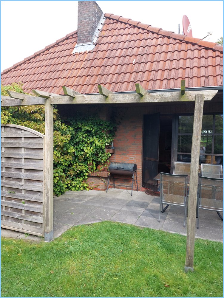 4 rooms House in Wesermarsch, Germany No. 183482