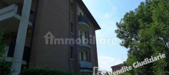 4 rooms Apartment in Reggio Emilia, Italy No. 330540 4