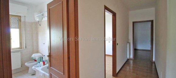 3 bedrooms Apartment in Chiusi, Italy No. 317878 5