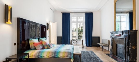 4 bedrooms Apartment in Paris, France No. 179140 7