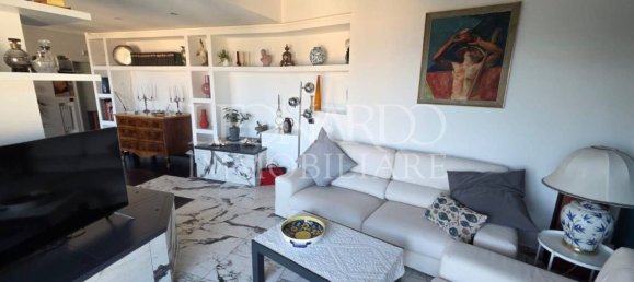 3 bedrooms Apartment in Naples, Italy No. 258203 5