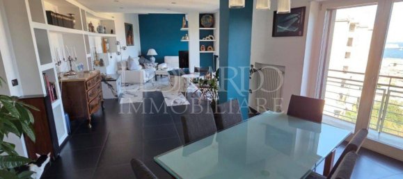 3 bedrooms Apartment in Naples, Italy No. 258203 4