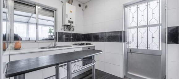 4 bedrooms House in Braga, Portugal No. 17558 3