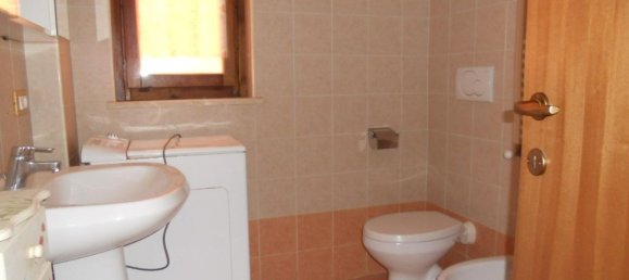 3 bedrooms House in Ardea, Italy No. 310819 7