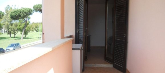 3 bedrooms House in Ardea, Italy No. 310819 6