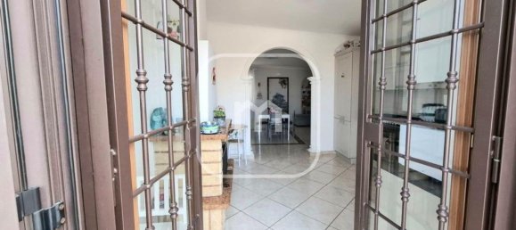 Apartamento de 3 divisões em Guidonia Montecelio, Italy N.º 206352 8