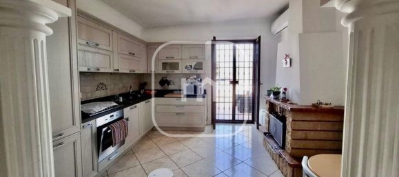 Apartamento de 3 divisões em Guidonia Montecelio, Italy N.º 206352 3