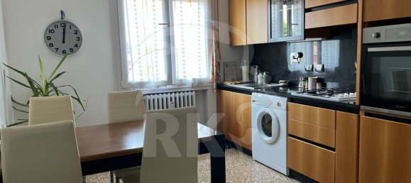 4 bedrooms Apartment in Bologna, Italy No. 362394 12