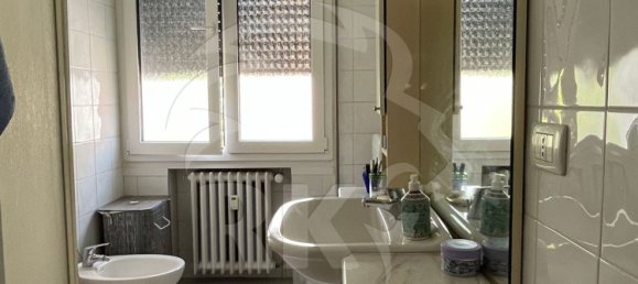 4 bedrooms Apartment in Bologna, Italy No. 362394 6