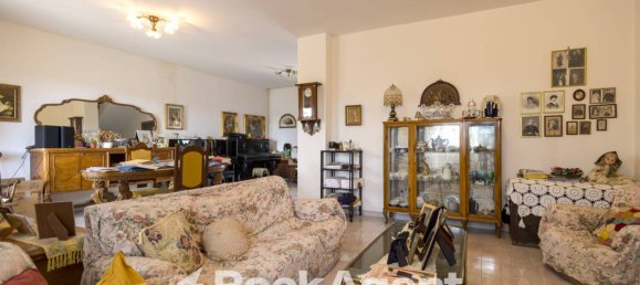 5 Schlafzimmer Villa in Soverato, Italy, Nr. 291247 4