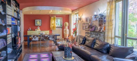 5 bedrooms Villa in Arona, Italy No. 372361 10