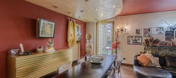 5 bedrooms Villa in Arona, Italy No. 372361 11