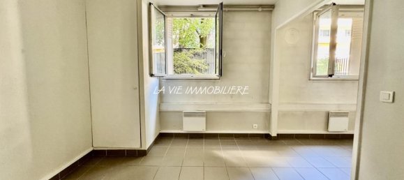 1 bedroom Apartment in Neuilly-sur-Seine, France No. 163344 5