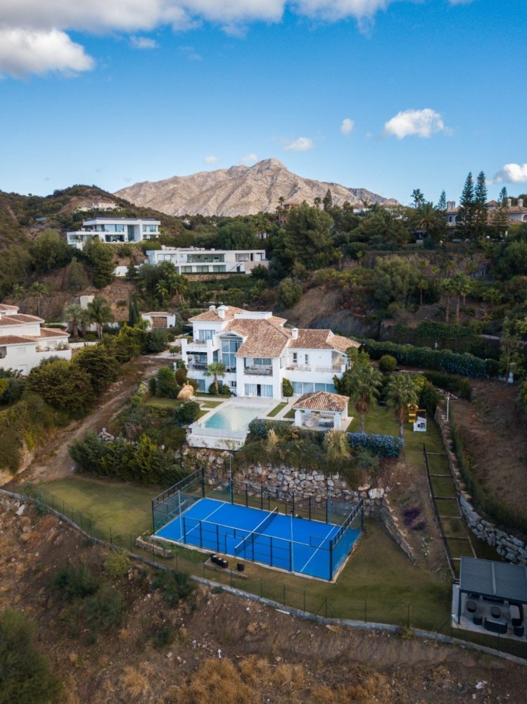 7 bedrooms Villa in Benahavis, Spain No. 4747