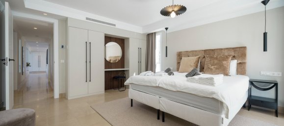 7 bedrooms Villa in Benahavis, Spain No. 4747 25