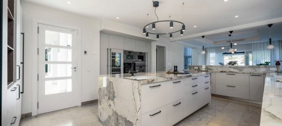 7 bedrooms Villa in Benahavis, Spain No. 4747 17