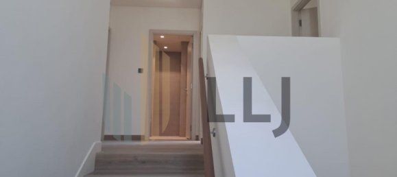 4 bedrooms Villa in Yas Island, UAE No. 45179 5