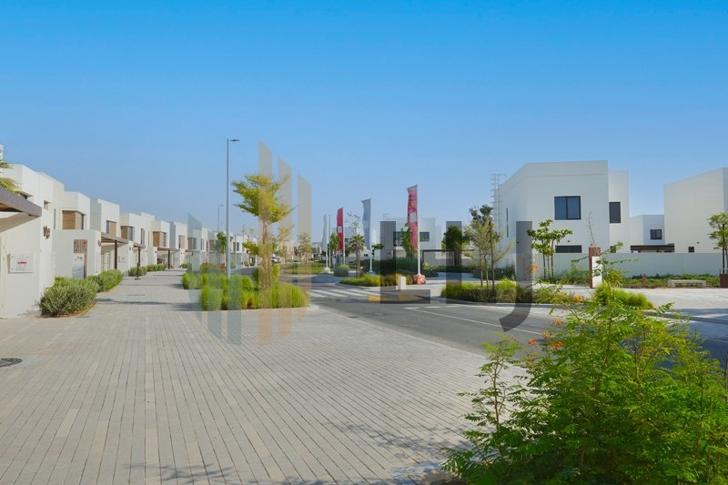 4 bedrooms Villa in Yas Island, UAE No. 45179