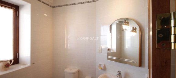 3 bedrooms Apartment in Sliema, Malta No. 9272 36