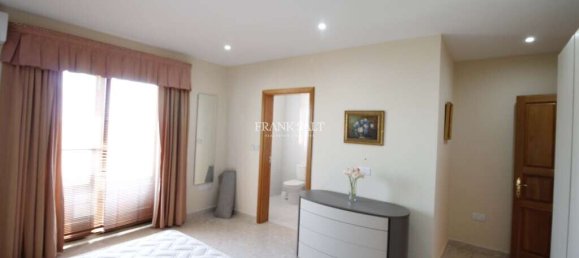 3 bedrooms Apartment in Sliema, Malta No. 9272 17
