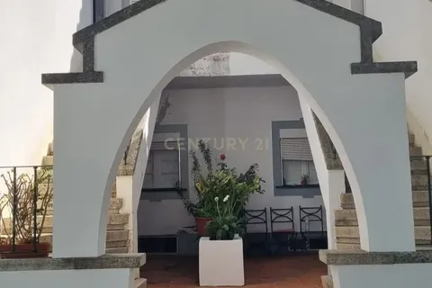  Building in Evora, Portugal No. 350601