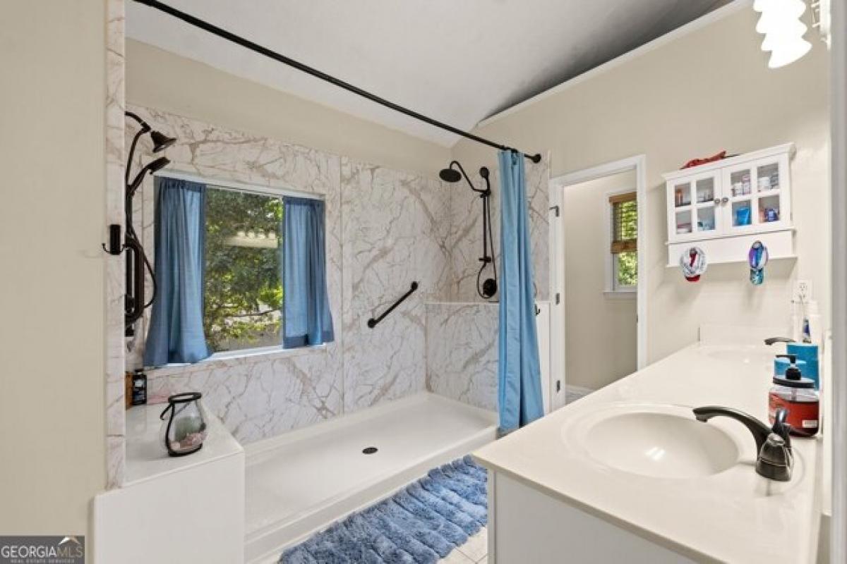 4 bedrooms House in Flowery Branch, USA No. 439332