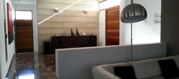 4 bedrooms Commercial property in Latsia, Cyprus No. 13767 4