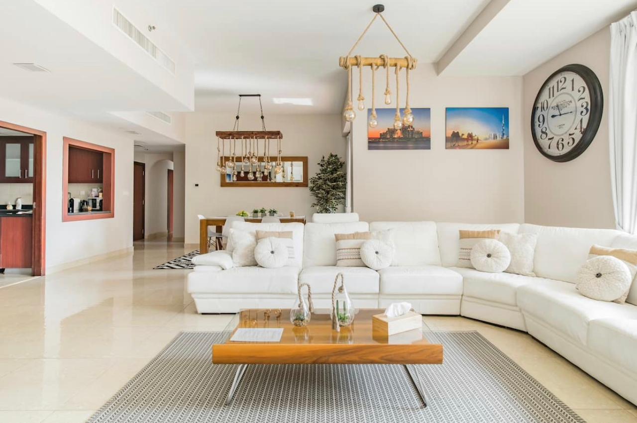 3 bedrooms Apartment in RIMAL, Dubai, UAE No. 61140