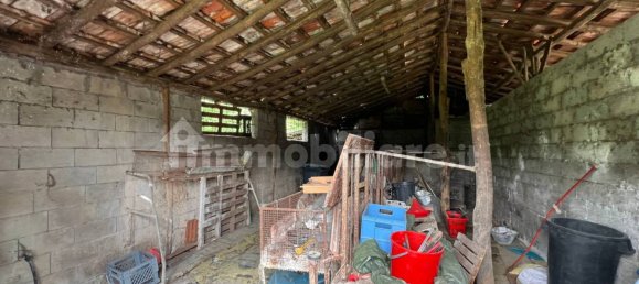 Склад с 3 комнатами в Фьюджи, Италия № 229863 13