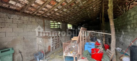 Склад с 3 комнатами в Фьюджи, Италия № 229863 12