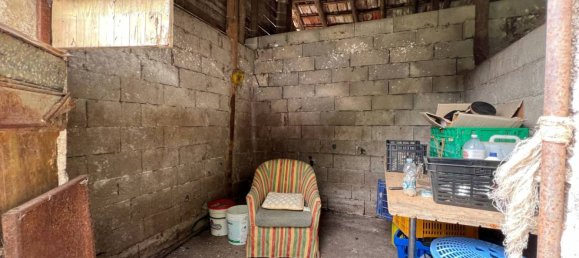 Склад с 3 комнатами в Фьюджи, Италия № 229863 9