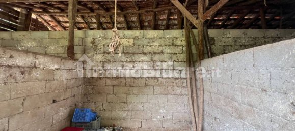 Склад с 3 комнатами в Фьюджи, Италия № 229863 10