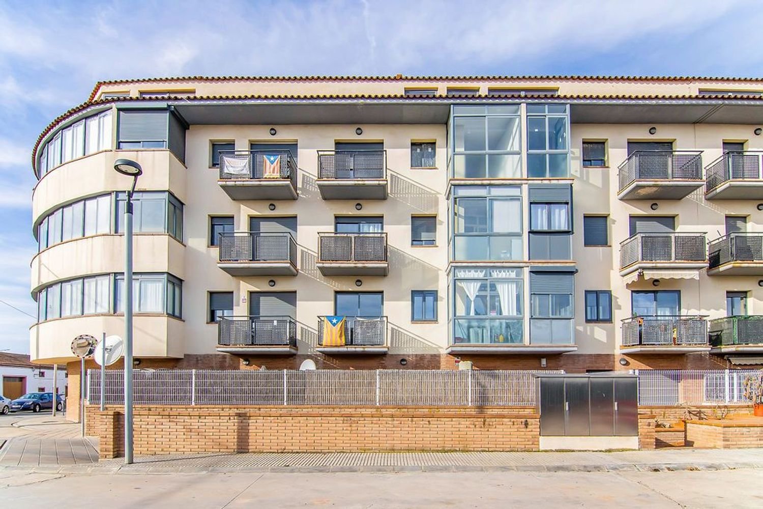 Квартира с 2 спальнями в Лерида, Испания № 195324