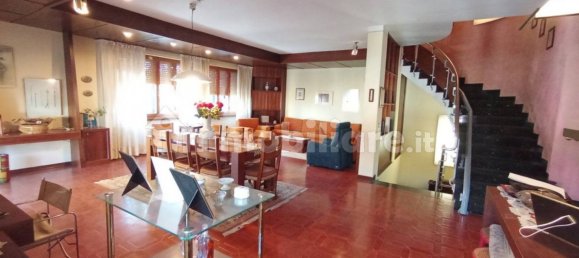 4 bedrooms Villa in Foiano della Chiana, Italy No. 356250 6
