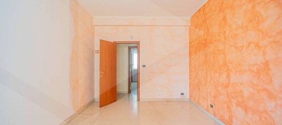 Квартира с 3 комнатами в Бари, Италия № 209325 21