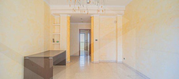 Квартира с 3 комнатами в Бари, Италия № 209325 7