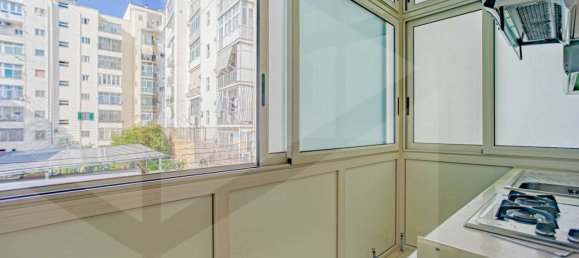 Квартира с 3 комнатами в Бари, Италия № 209325 14