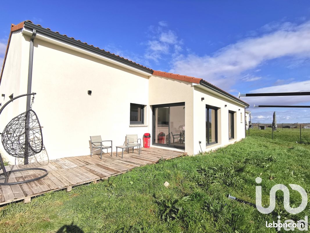 3 chambres Villa à Saint-Cyr, France No. 270555